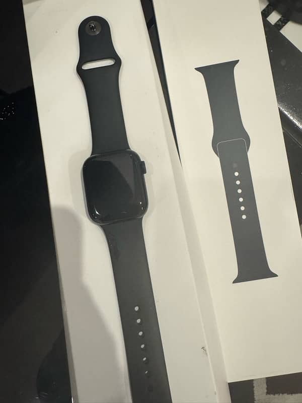 Apple Watch Series 8 ( 41 mm) 3