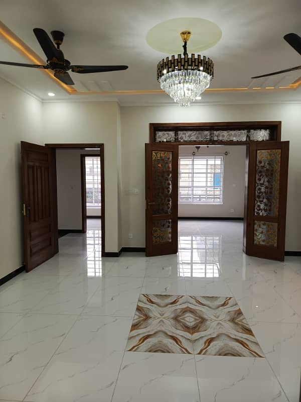 30*60 Brand new double unit house for rent 30