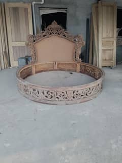 Sheesham wood round carved bed