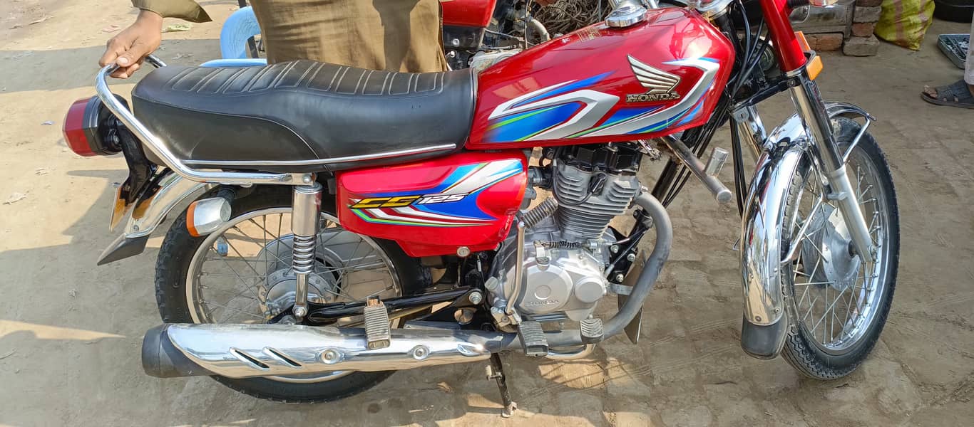 honda 125 for sale condition 10/10Red color 5