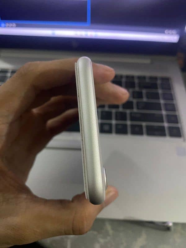 iPhone 7 32GB Non Pta factory unlock 4