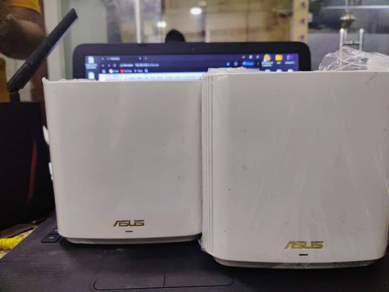 ASUS XT 8 WIFI 6 AX 66000 MESH  LONG RANGE MESH SYSTEM 1