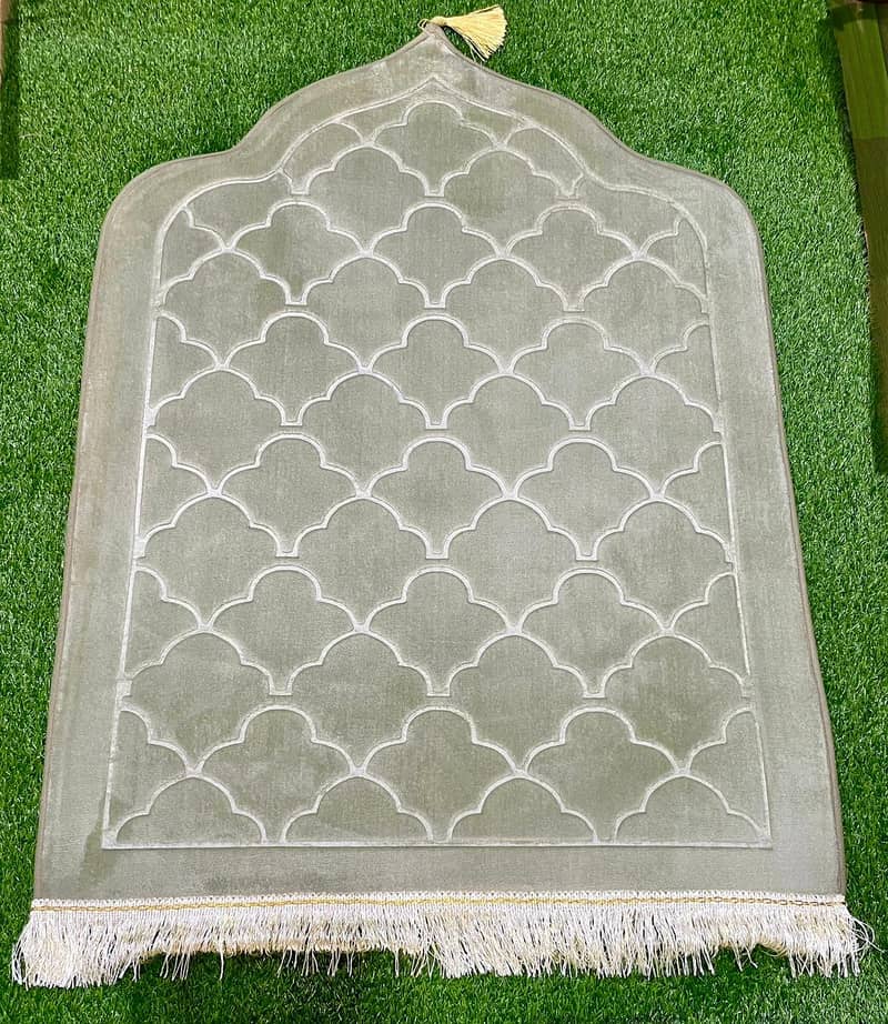 Prayer Mats / jaa e namaz / new velvet mats / prayer mats for sale 4