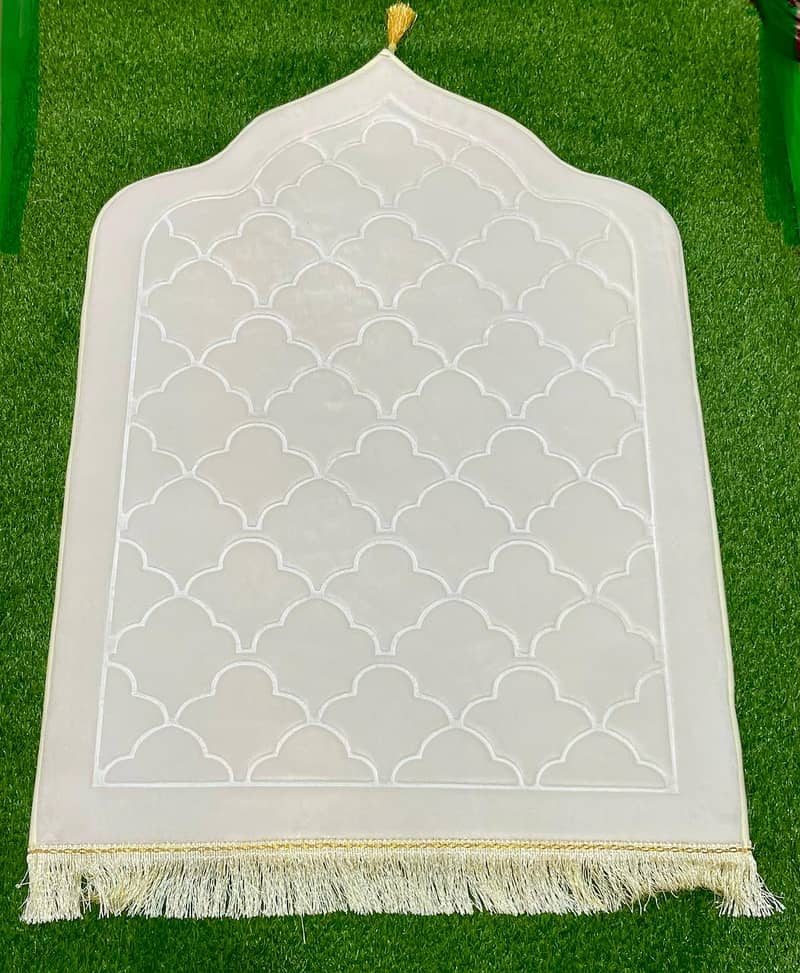 Prayer Mats / jaa e namaz / new velvet mats / prayer mats for sale 5