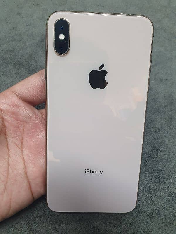 iphone xsmax 64gb dual pta 9/10 condition 0