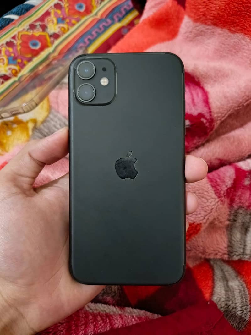 Iphone 11 64gb (6 month offical warranty) 0