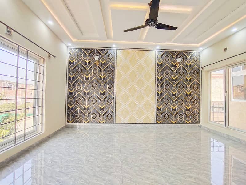 Luxurious 10 Marla House for Sale in Citi Housing Jhelum! 11