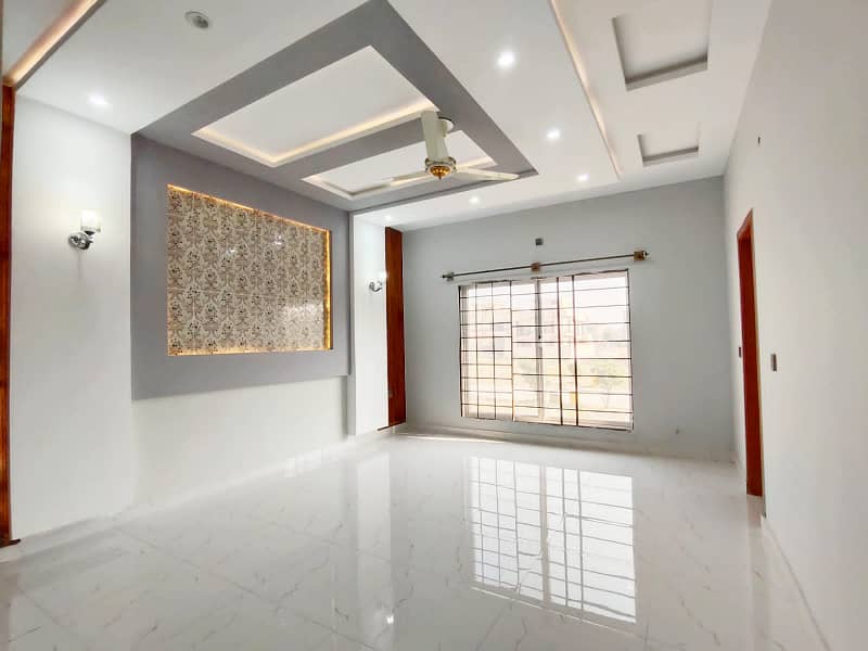 Luxurious 10 Marla House for Sale in Citi Housing Jhelum! 15