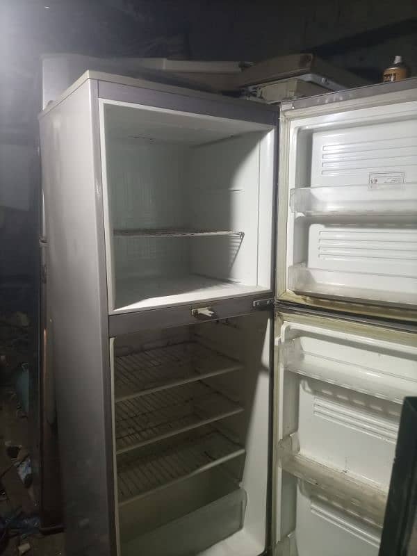 pel inverter refrigerator condition 10/8 4