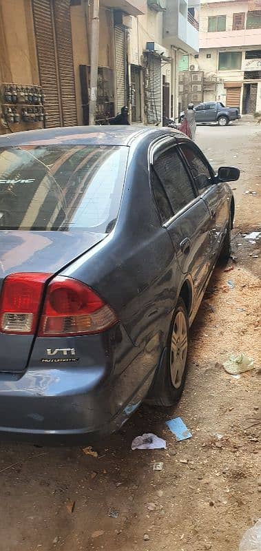 Honda Civic Prosmetic 2004 4