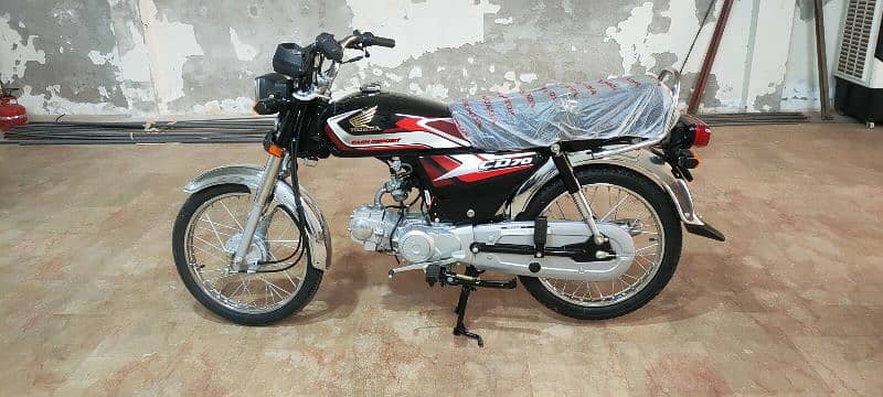 HONDA CD 70 BRAND NEW 1