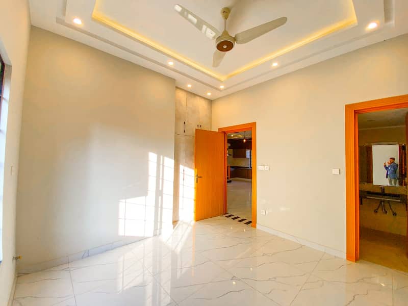 Stylish 7 Marla House for Sale in Citi Housing Jhelum! 4