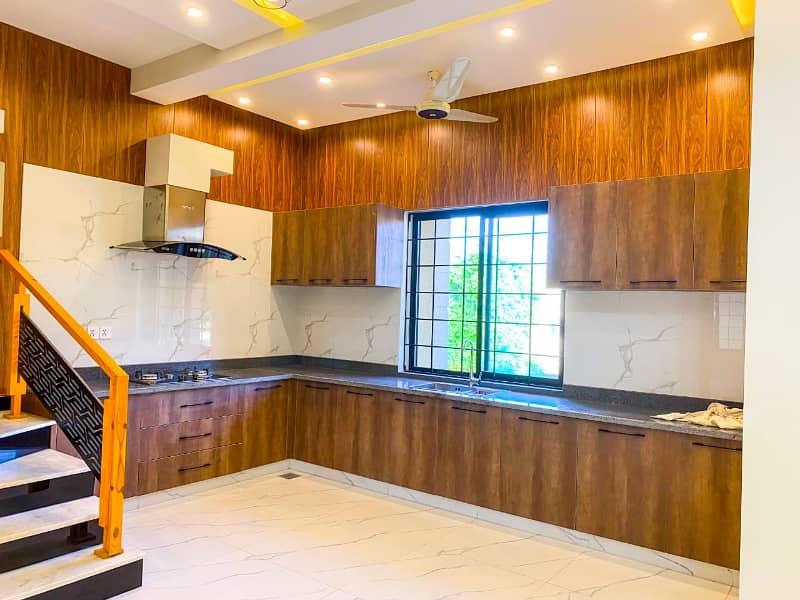 Stylish 7 Marla House for Sale in Citi Housing Jhelum! 13