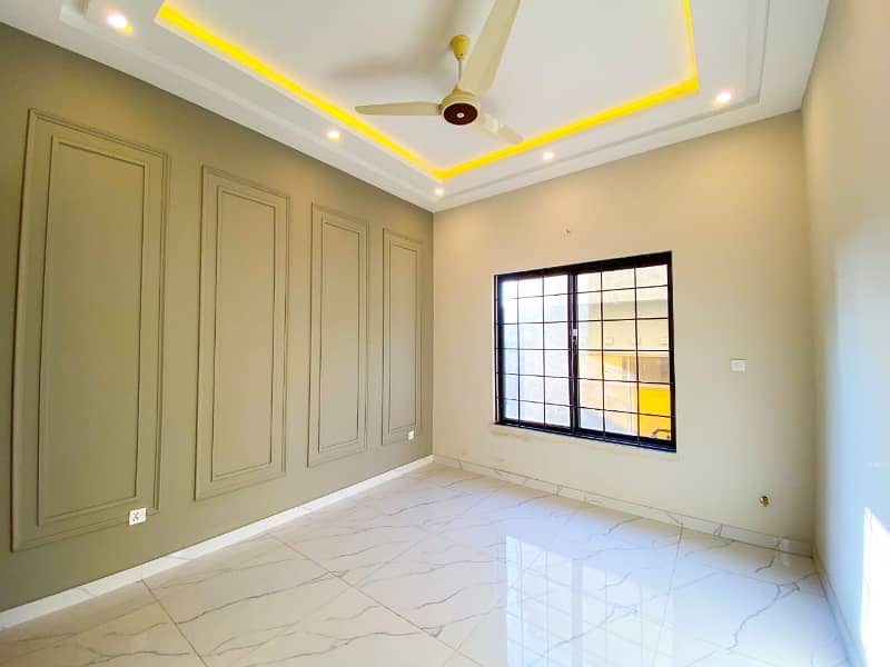 Stylish 7 Marla House for Sale in Citi Housing Jhelum! 18