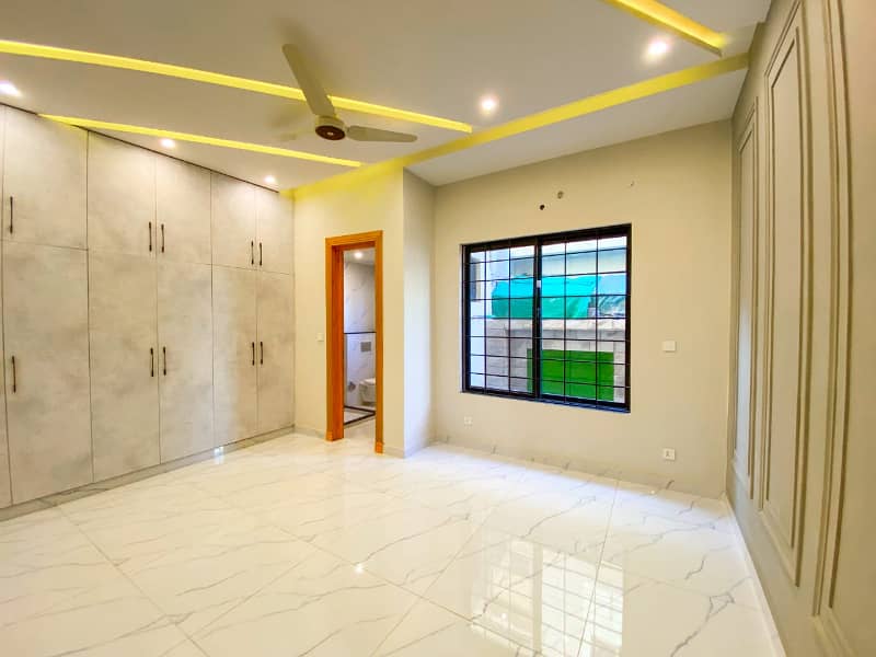 Stylish 7 Marla House for Sale in Citi Housing Jhelum! 28