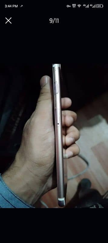 I phone 7 plus used 32 GB bypass 4