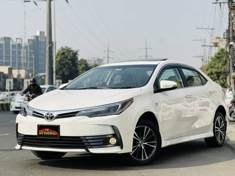 Toyota Corolla Altis Grande 2020 1