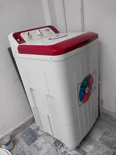 3 months used washing machine. New in condition.