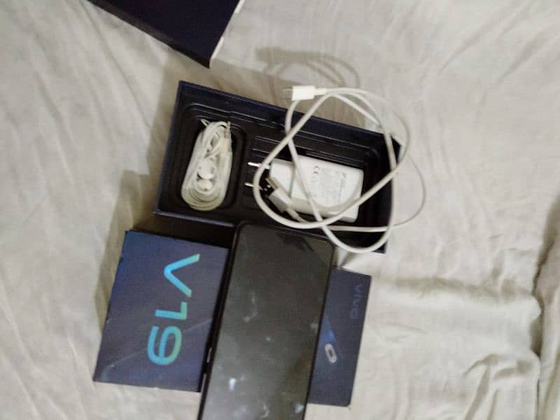 Vivo V19 Mobile phone 8/128gb storage full box 0