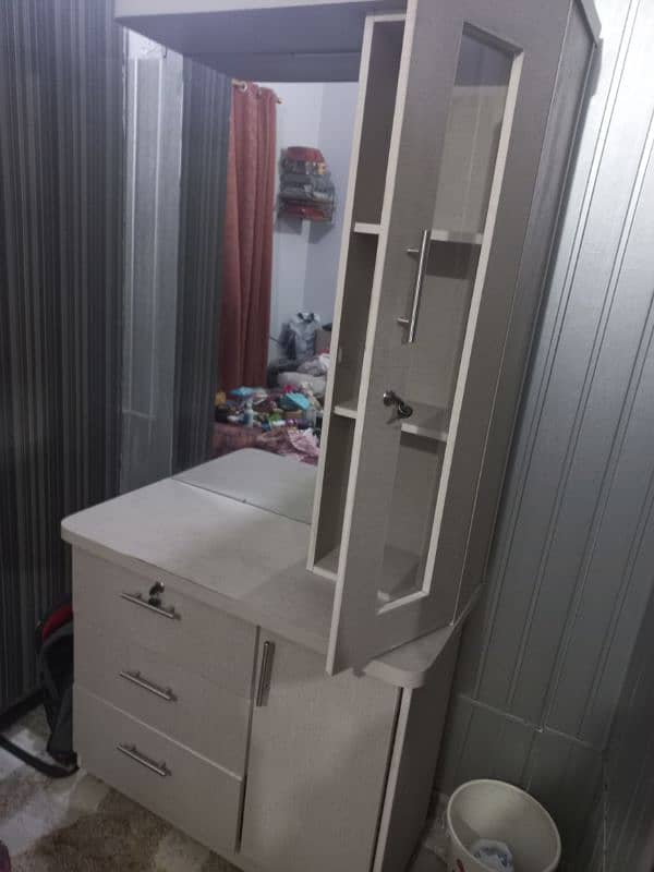 Dressing table for bedroom 3