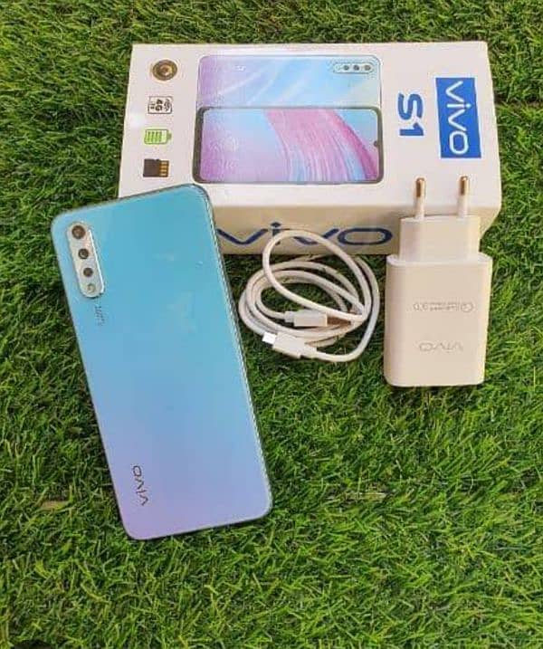 vivo s1 ,8 gb ram ,256 gb memory 0