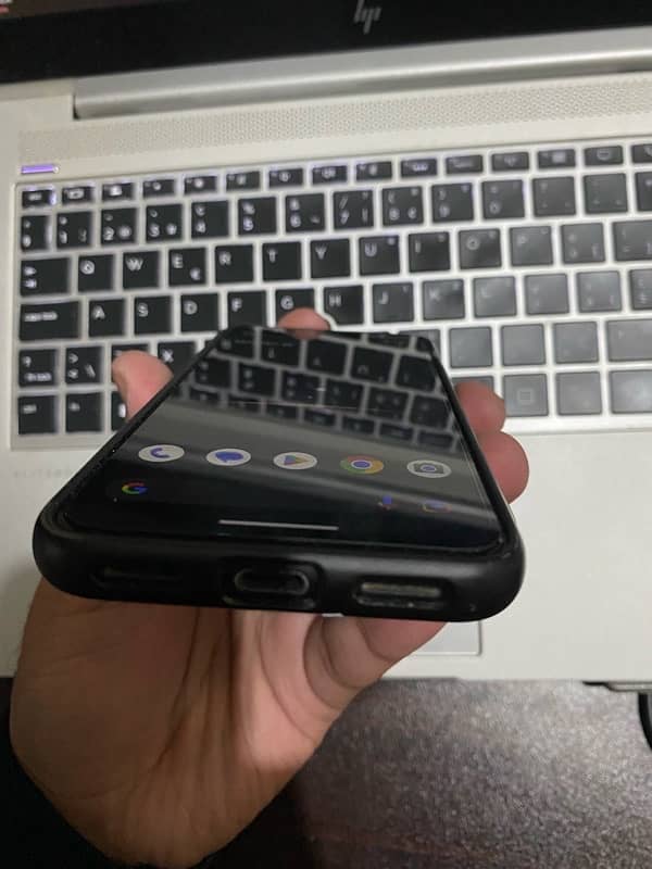 Google Pixel 4 3