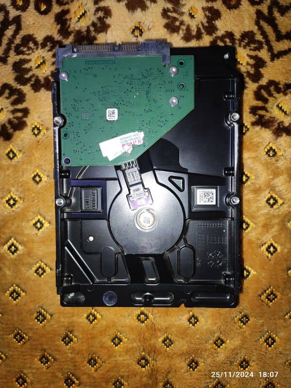 500 GB Seagate Barcuda Hard Disk 1