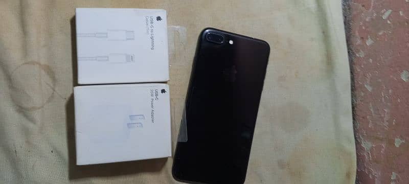 Iphone 7 Plus Pta Approved 32gb gb With Apple Original Charger Free 0