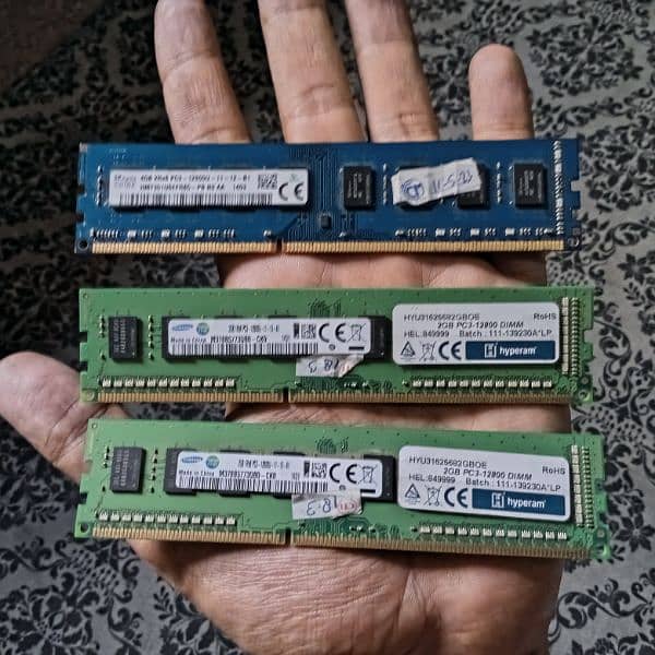 4 GB + 2 GB +2 GB Ram DDR3 1