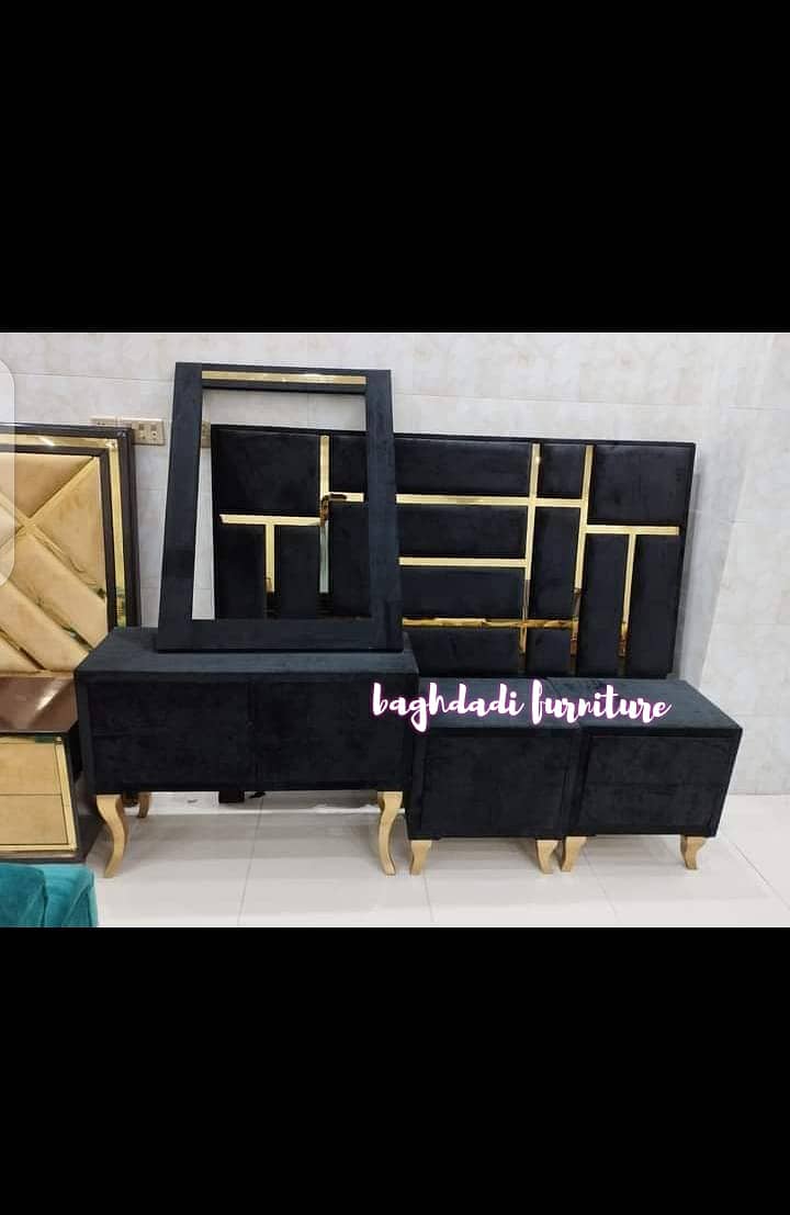 bed / double bed / king size bed / poshish bed / bed set / side table 12