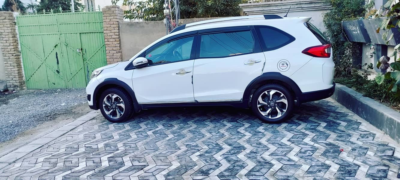 Honda BR-V 2017 i-VTEC S 17