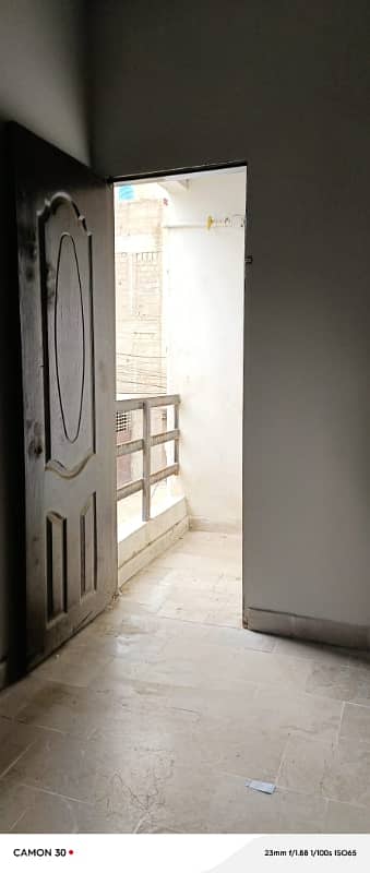 Corner building 1st floor 3rooms flat available for sale in 31A Alwasay society 7