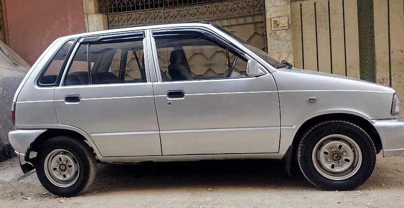 Mehran car family car used model 2002like a new contact me 03188264599 2