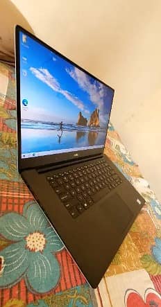 Dell XPS 15 Precision 9550 Touch Screen 4K 3