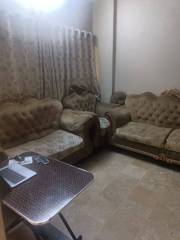 flat for sale 2 bed dd carnar mean road fecing leasd fast floor 13