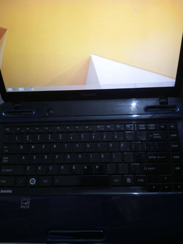 Toshiba laptop 3