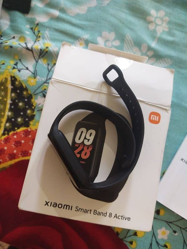 Xiaomi Smart Band 8 active 0