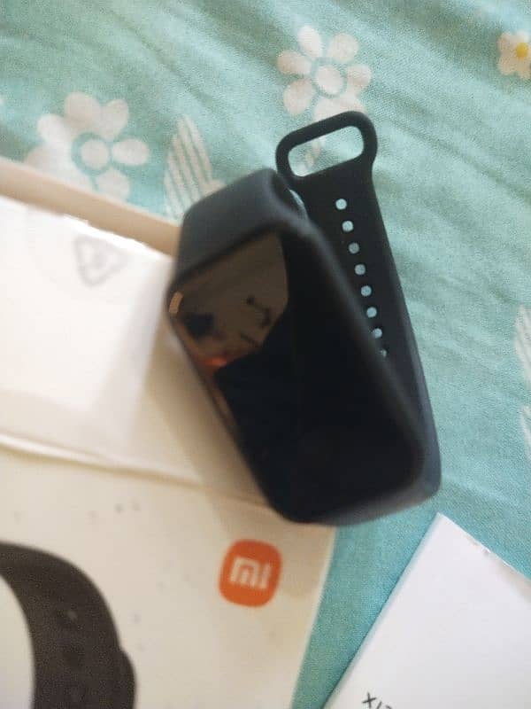 Xiaomi Smart Band 8 active 1