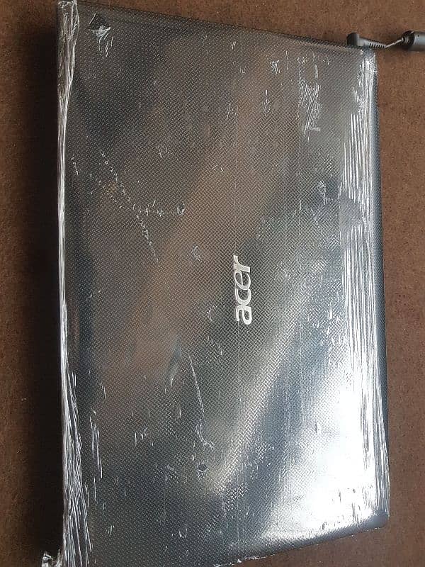 Acer 5742 ( 4GB RAM + 320GBHDD ) 1