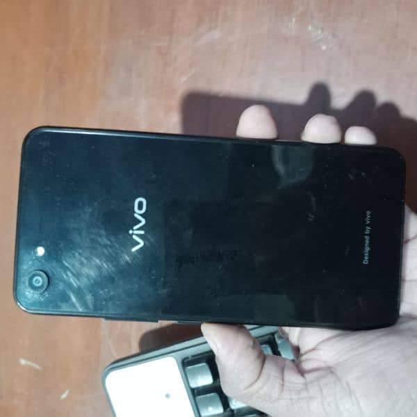 Vivo Y83 6 GB ram and 128 GB ram urgent sale pta working 5