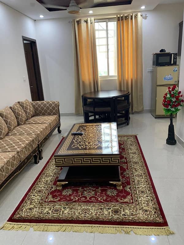 8 MARLA LOWER PORTION HOUSE FOR RENT IN BAHRIA TOWN LAHORE 8