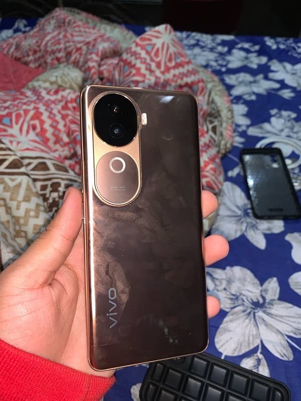 Vivo v40e urgent sale 1