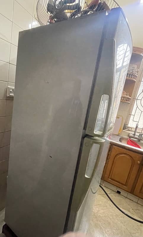 Dawlance Fridge 9/10 condition 1