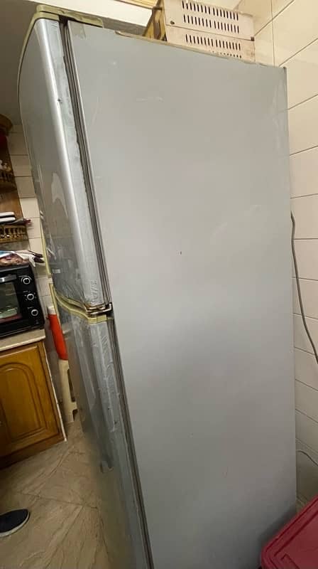 Dawlance Fridge 9/10 condition 2