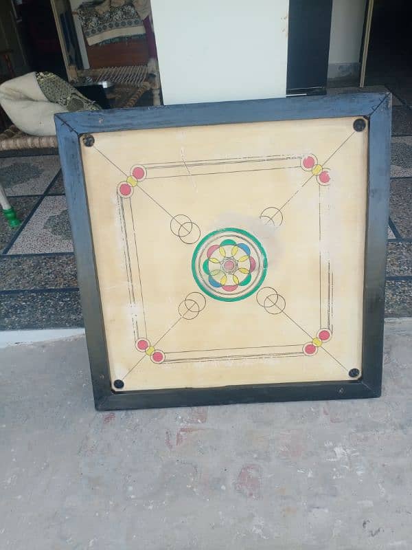 jumbo size  carrom board. . . good condition 5