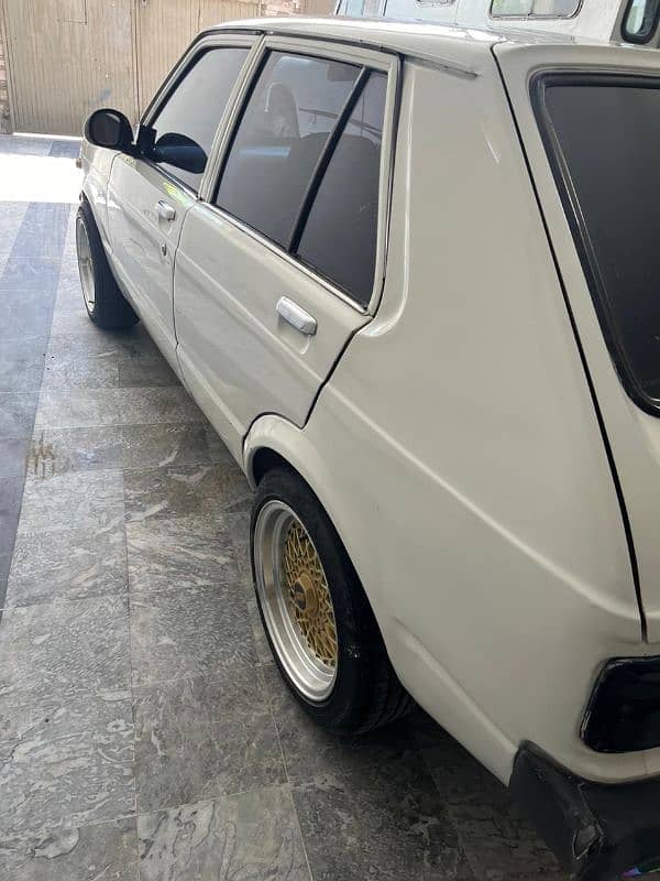 Toyota Starlet 1980 9