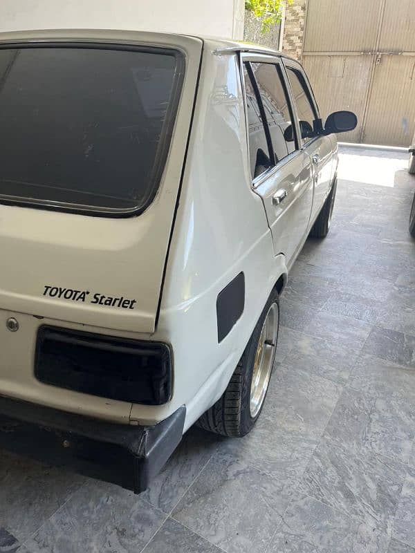 Toyota Starlet 1980 10