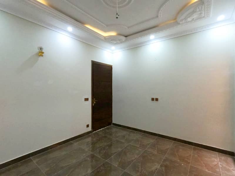 House For Sale Is Readily Available In Prime Location Of Samanabad 10