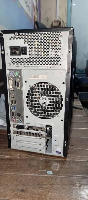 Intel core I5 8 gen with 16GB Ram and LCD 2