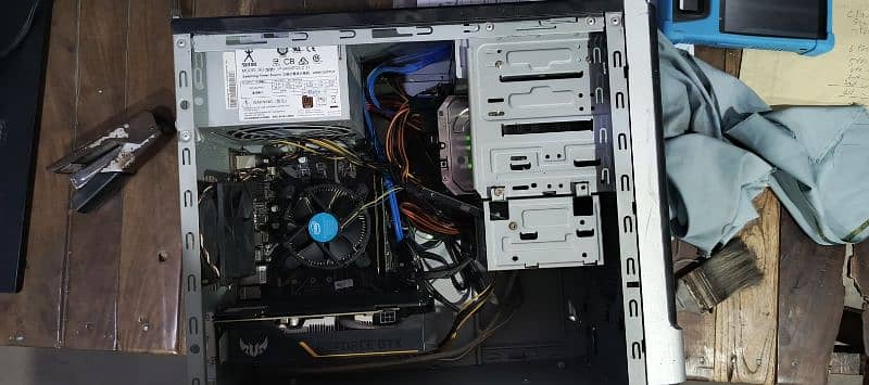 Intel core I5 8 gen with 16GB Ram and LCD 6